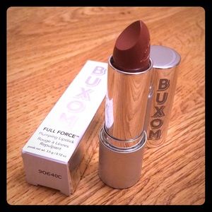 ⭐️Buxom Full Force Plumping Lipstick Boss